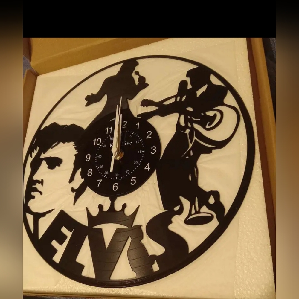 New Elvis Presley 12" clock SHIPPING IS AVAILABLE